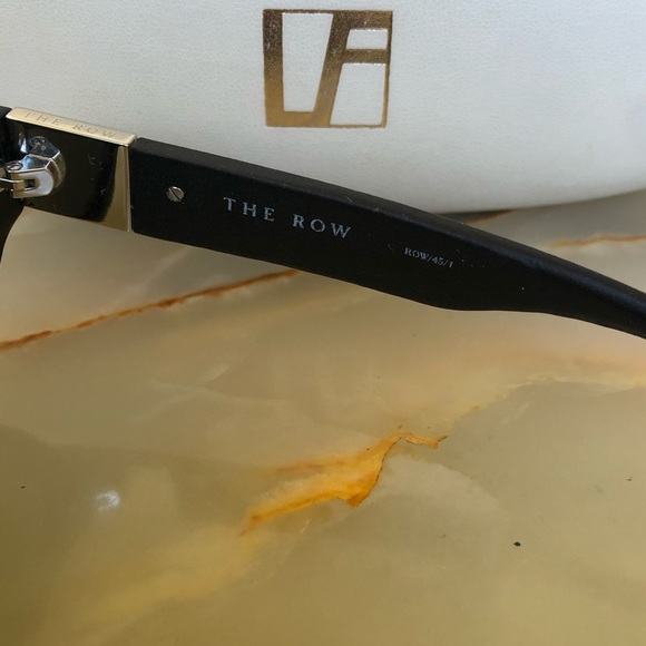 The Row by Linda Farrow Gallery sunglasses! - Picture 5 of 5